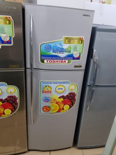 Tủ lạnh cũ Toshiba 220L